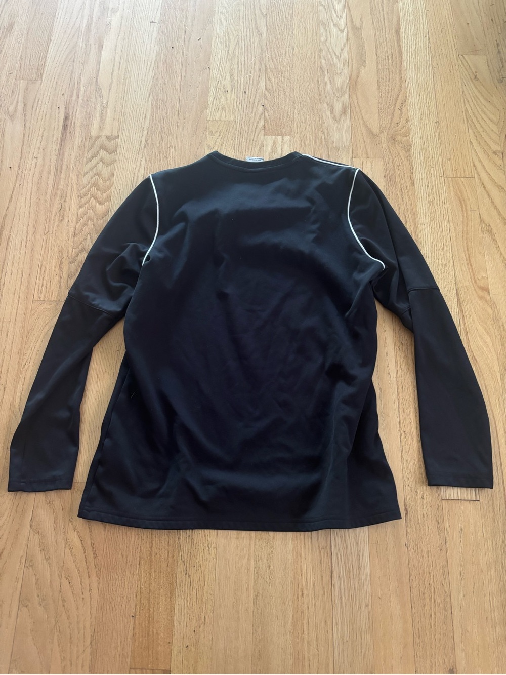 Nike Black Long Sleeve Dri-FIT Top with Red & Light Blue Crest - Picture 3 of 3